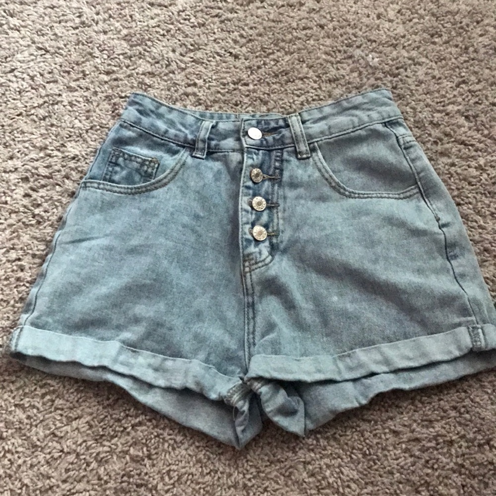 Light wash Jean shorts